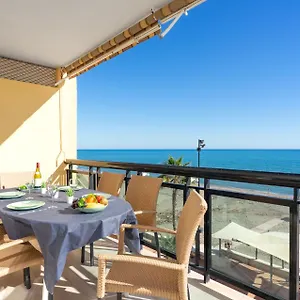3 Bedroom, Sea Front & Sea View, Plunge Pool Apartamento